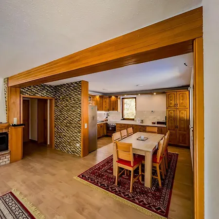 Villa Bjelasnica Alpine Retreat - Cozy Mountain House Near Sarajevo Trnovo
