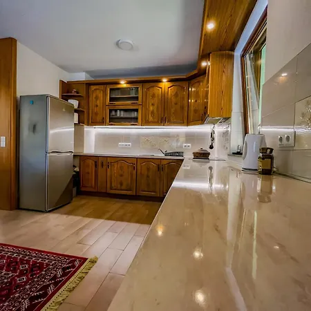 Bjelasnica Alpine Retreat - Cozy Mountain House Near Sarajevo *