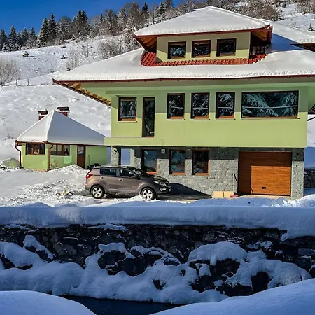 Willa Bjelasnica Alpine Retreat - Cozy Mountain House Near Sarajevo *