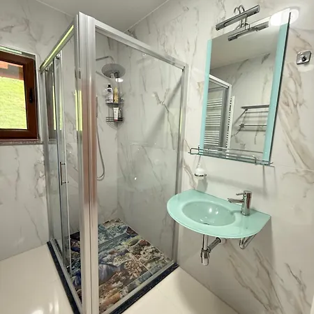 Bjelasnica Alpine Retreat - Cozy Mountain House Near Sarajevo *