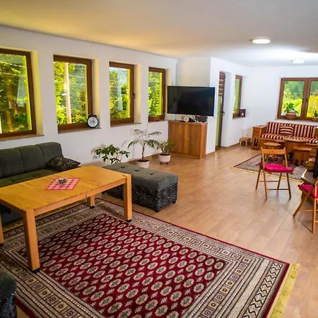 Villa Bjelasnica Alpine Retreat - Cozy Mountain House Near Sarajevo Trnovo
